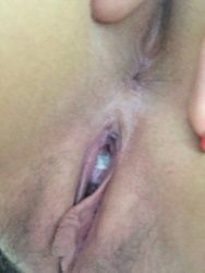 Fotinhas da bucetinha gozada da deusa Paty mineira de 25 anos